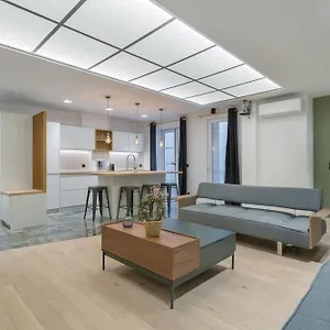 new-hamac-suites-le-carnot-premium-clim.hotels-rhonealpes.com/